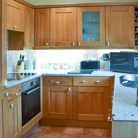 Swallows Nest-18094 *